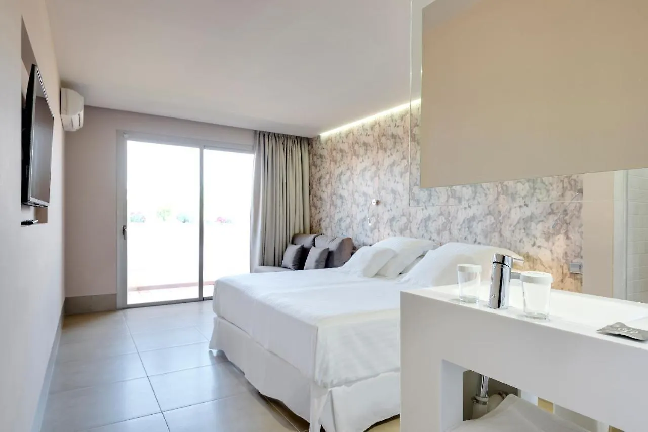 Отель Occidental Ibiza Порт-дес-Торрент